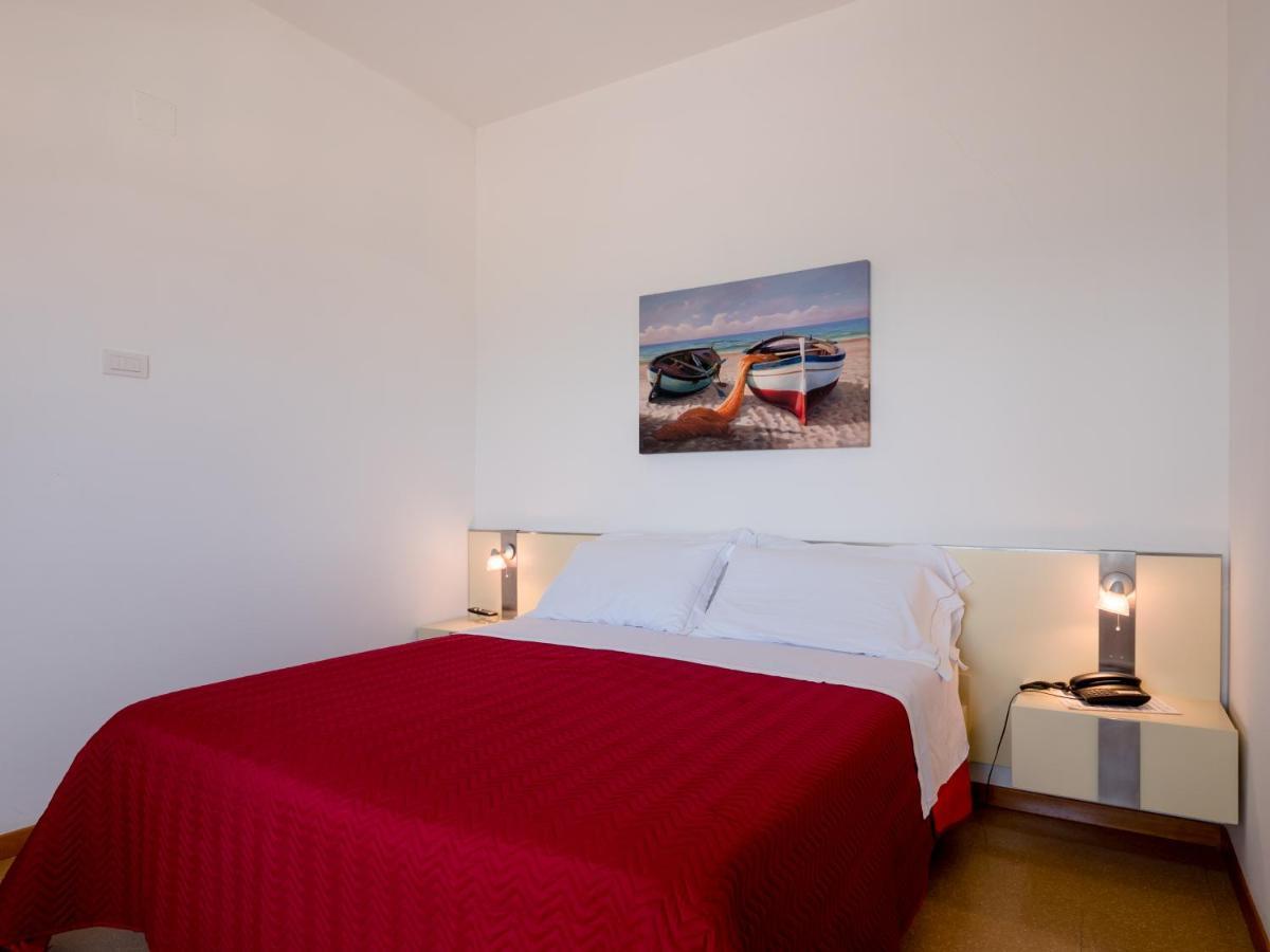 Hotel Europa Senigallia Luaran gambar